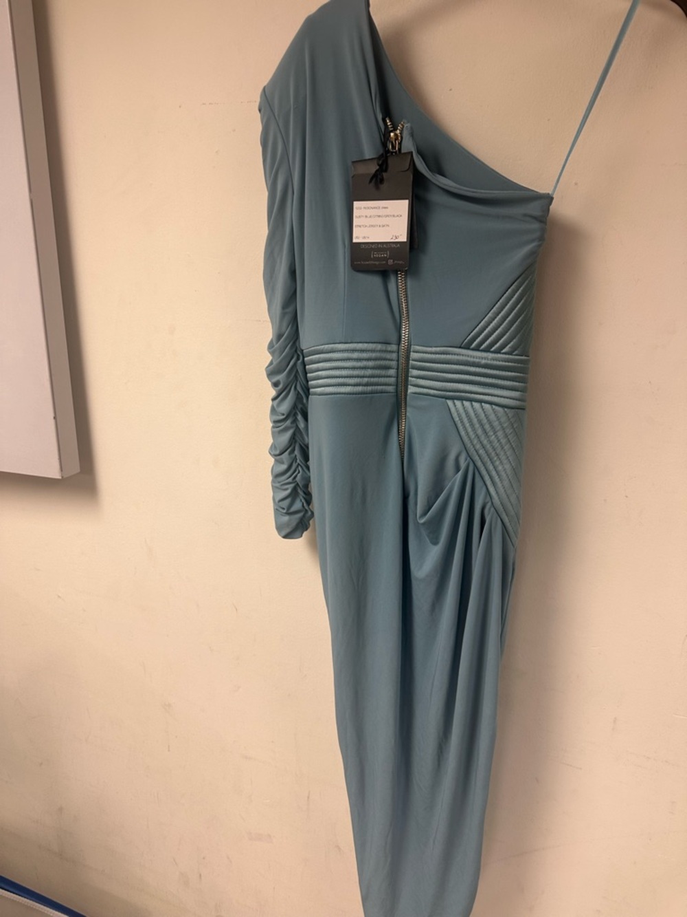 Zhivago Elegant green  half Sleeveless Dress - Picture 2 of 9